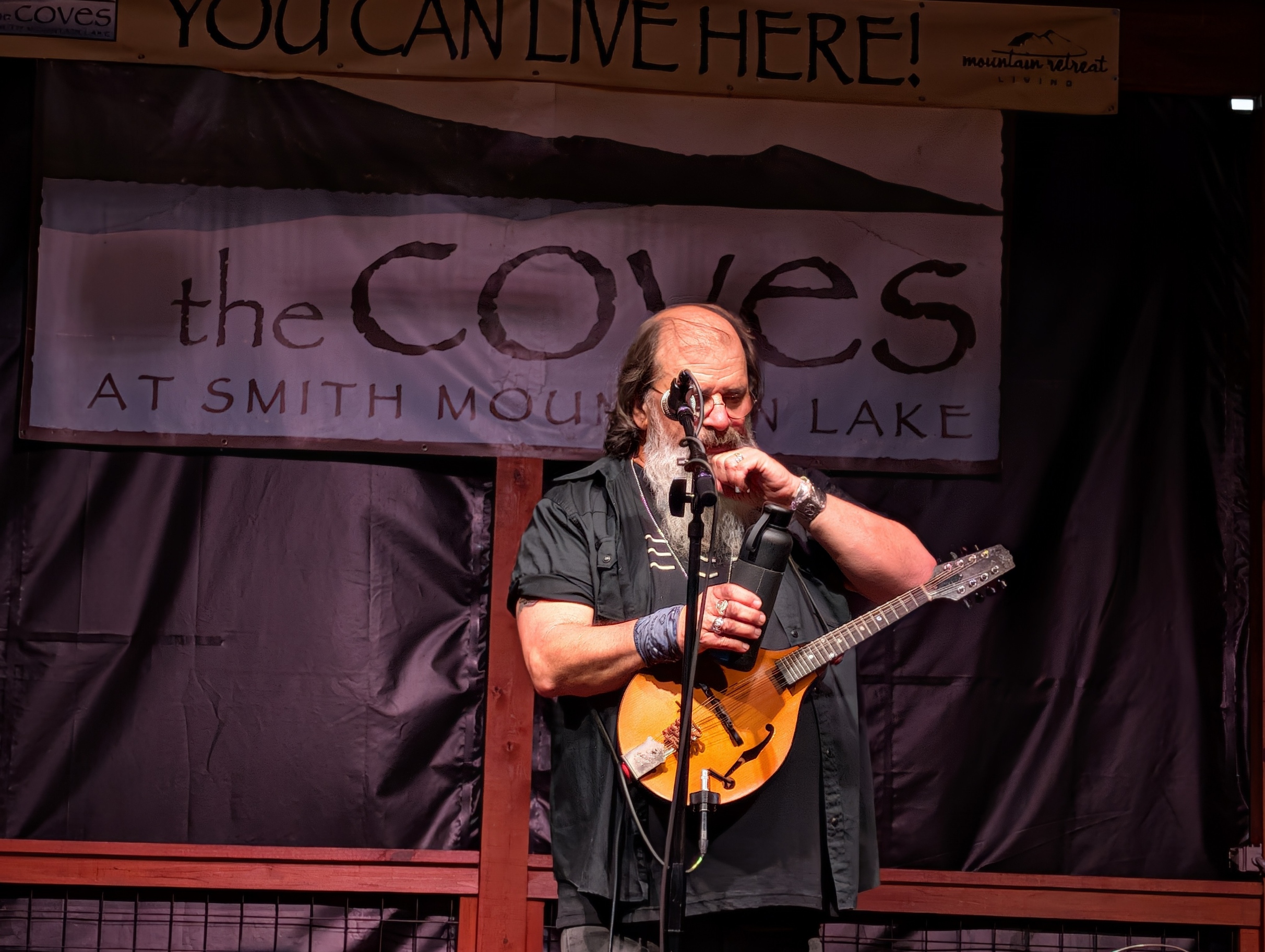 SteveEarle2026-06-19TheCovesAmphitheaterUnionHallVA (12).jpg